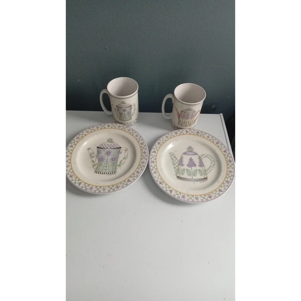 Debbie Mumm charming teapot